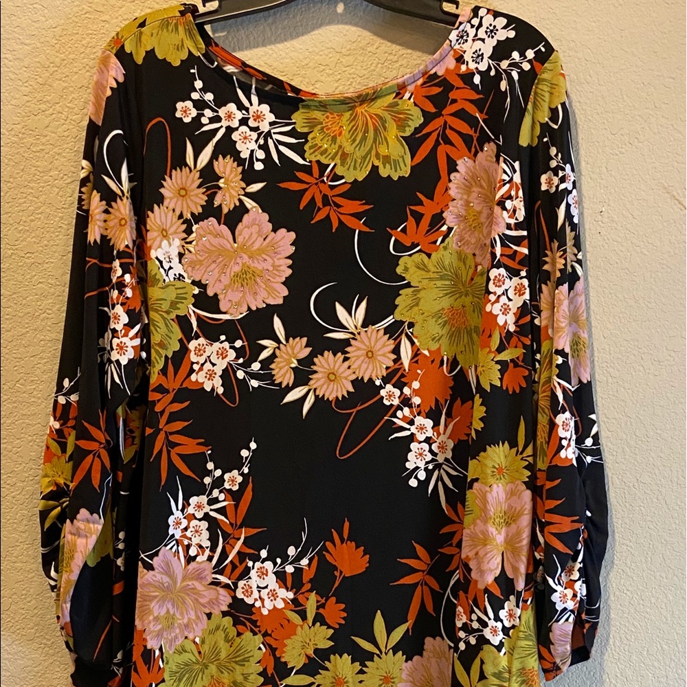 Multicolor dressy tunics.